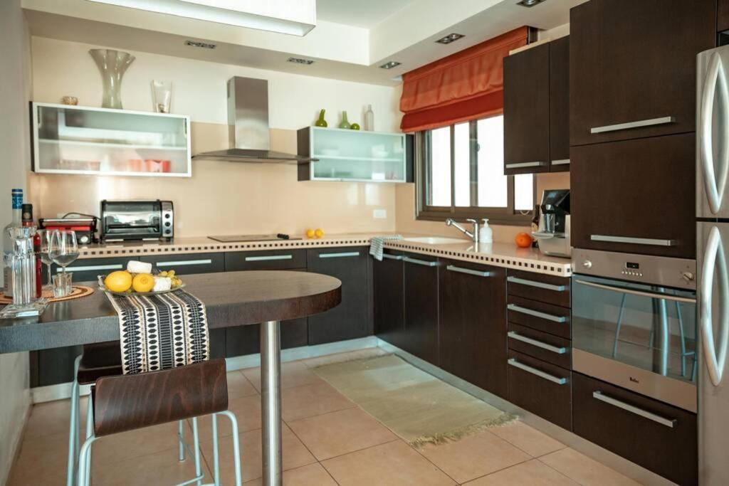 North Jewel 3br+parking W/ Terrace - Berrystays